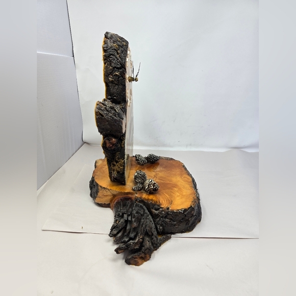 Vtg Wood Clock With Artwork Of Fox Running Pine Cones Rustic Cabin Western Works - Picture 10 of 13
